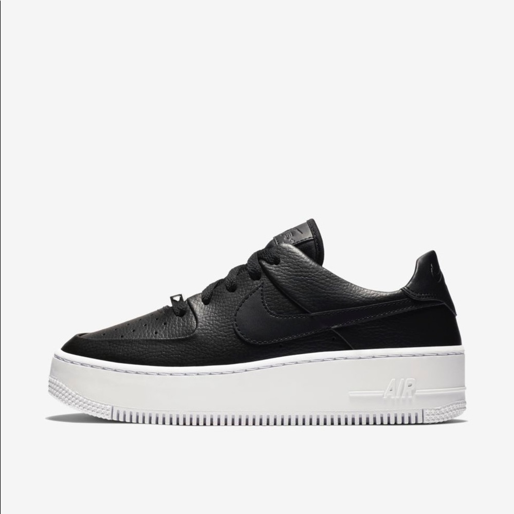 Nike Air Force 1 Sage Low 7.5